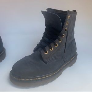 Dr. Martens women’s boots, black mat leather/suede